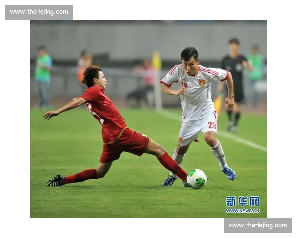 足协认错！VAR 误判偷走浙江 2 分，陶强龙争议动作成焦点，主帅激动挥拳眼镜飞落